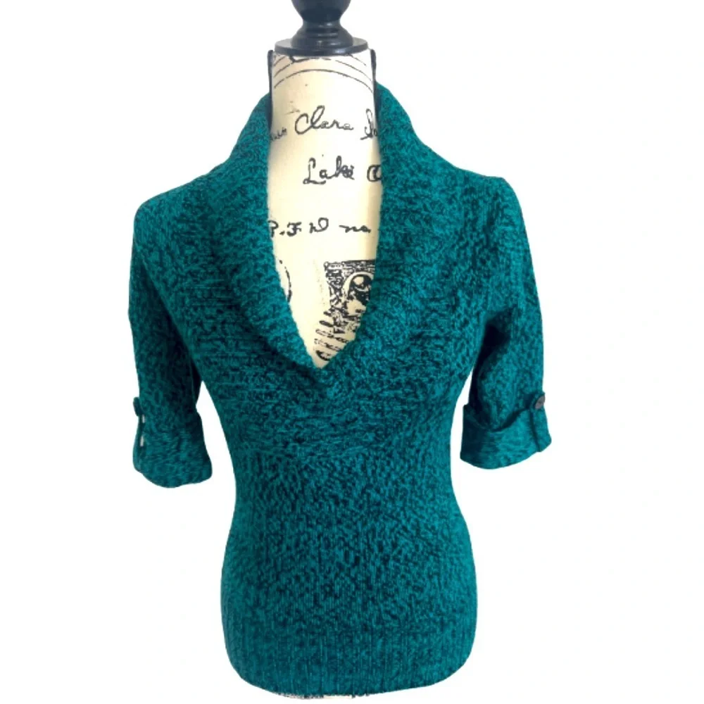 Arizona Jean Company Sweater  3/4 sleeves Green V neck knit  Neck Stretch small‎